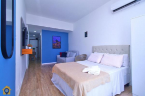 Studio reformado com vista p/ praia de Copacabana